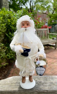 Byer's Choice Caroller - Mr. Sparkling Santa 2023